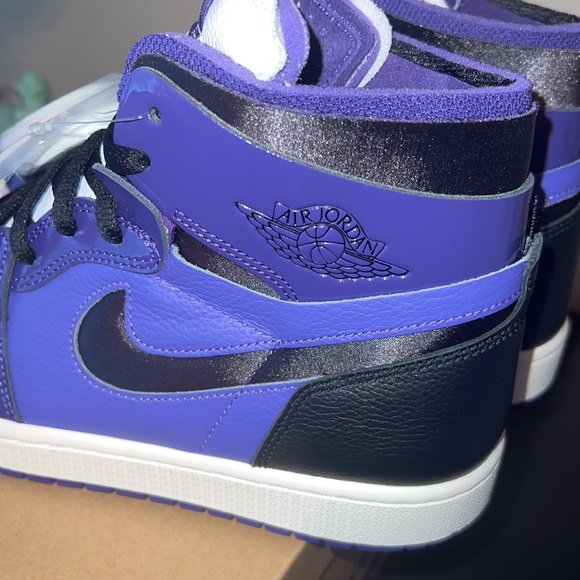 COPY - Jordan 1 Zoom / CMFT Have worn these three times. Men’s 9 / Women’s 10.5 - Picture 9 of 10